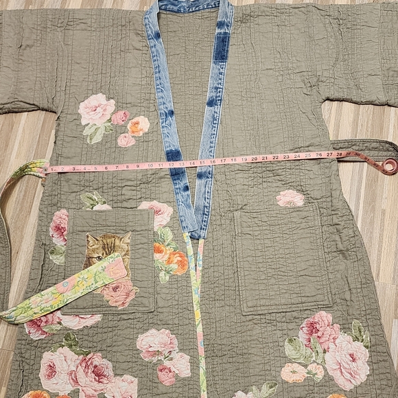 Upcycled handmade quilted jacket - Picture 16 of 17